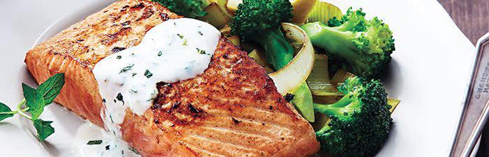 Salmon with broccoliimage