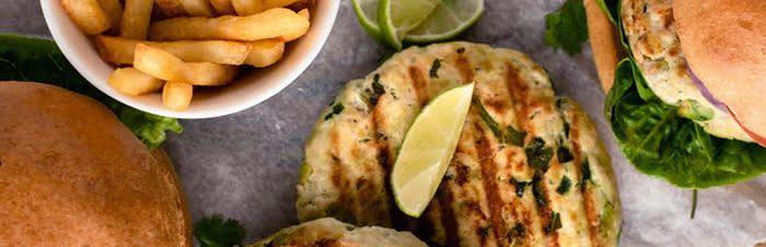Grilled chicken burger with spinachimage
