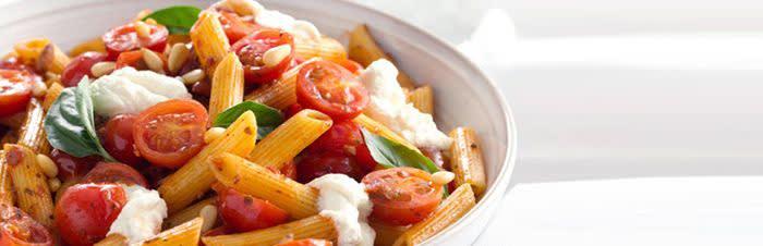 Pasta with ricotta cheese and tomatoimage