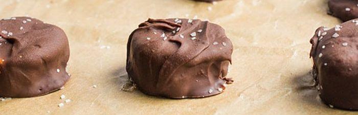 Banana covered with chocolatedessert recipe image